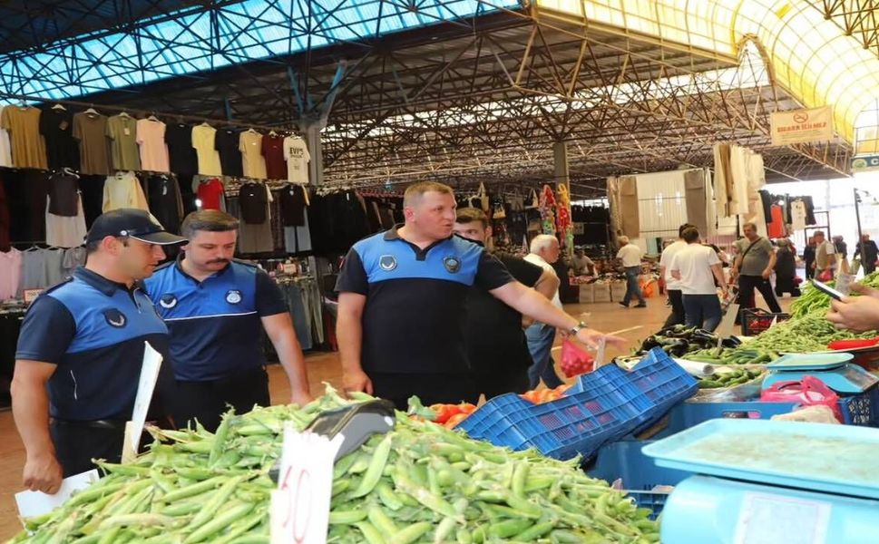 Hendek Kapalı Pazar Yerinde Zabıta Denetimi