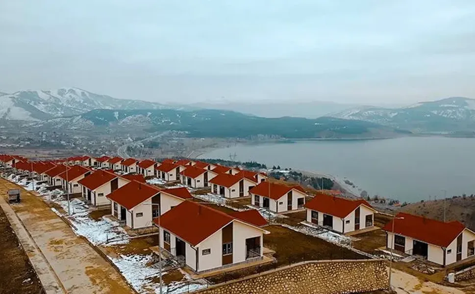 Hendek'te TOKİ Hak Sahipleri İçin Bilgilendirme Toplantısı