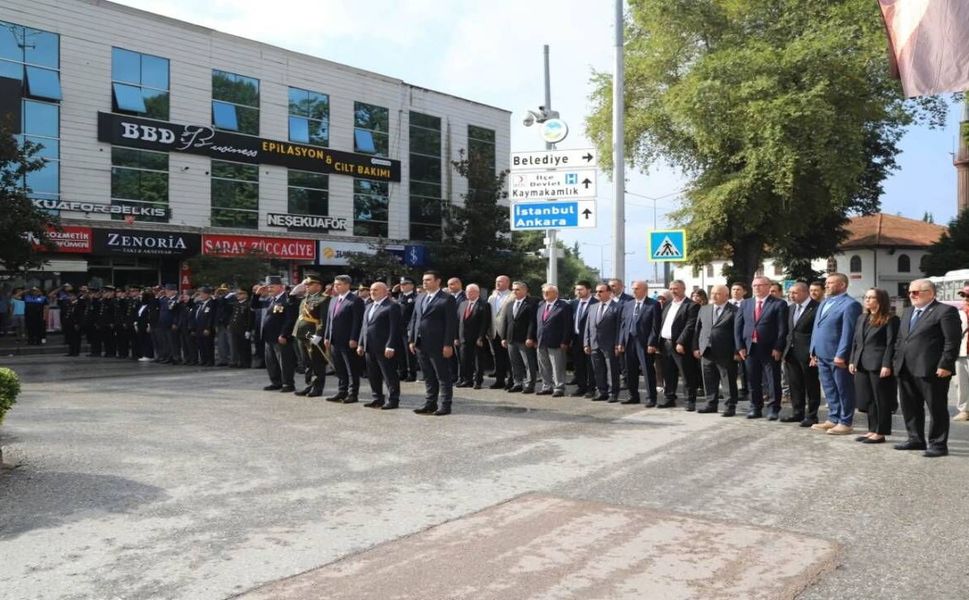 Hendek’te 30 Ağustos Zafer Bayramı Kutlandı