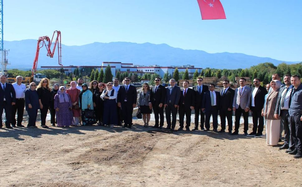 Hendek Yeni Adalet Sarayında Protokol İnşaat Alanını İnceledi