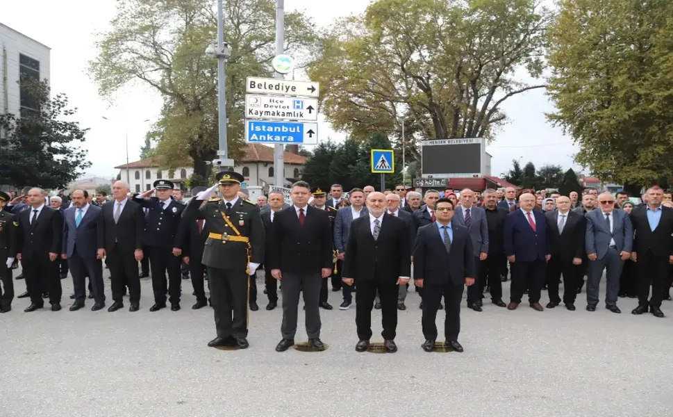 Hendek'te Cumhuriyet'in 103. Yılı Coşkuyla Kutlandı