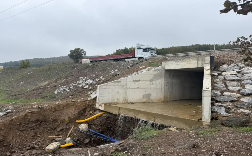 Hendek D-100’de Sanayi Sitesini Su Basma Tehlikesi Sona Erdi