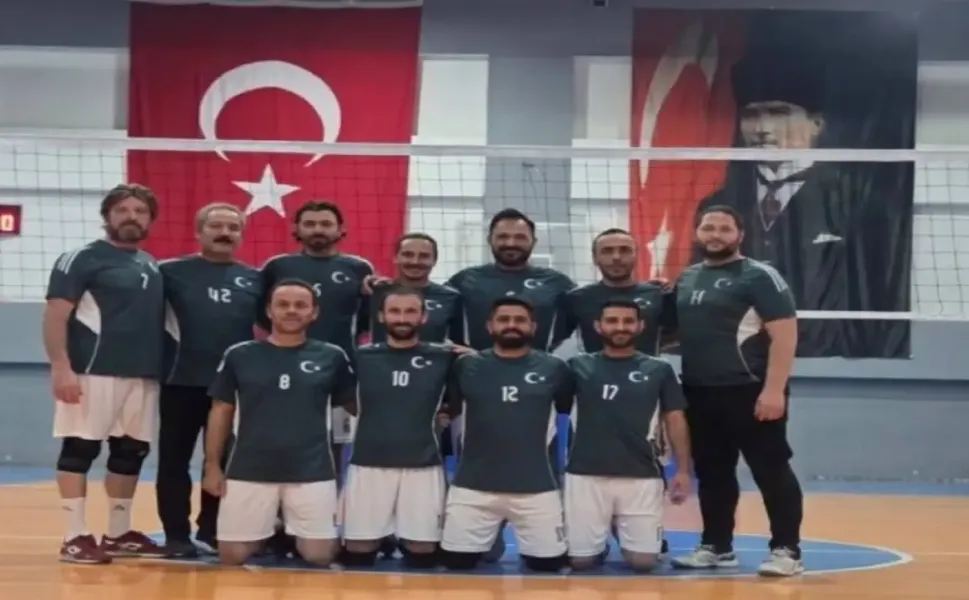 Hendek MEB Takımları Kamuspor Oyunları'nda Finallere Yükseldi