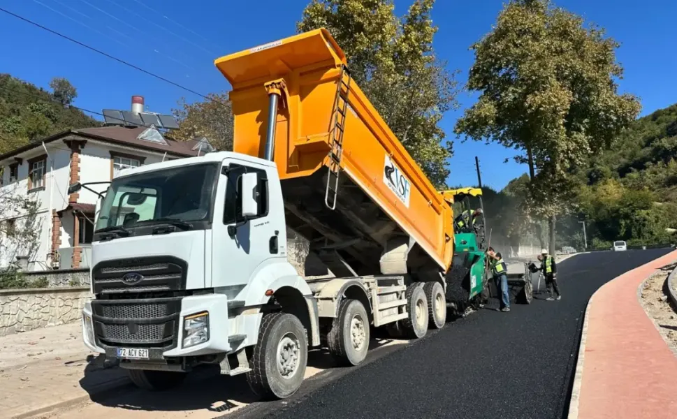 Hendek’te Saha Çalışmaları Dört Bir Yanda Sürüyor