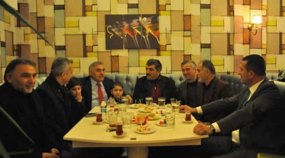 Hendek'te Şamdan Longe Garden Açılışı- Konuklar- Şenay Sakal - Turgut Babaoğlu - Ali İnci - İşletmeci