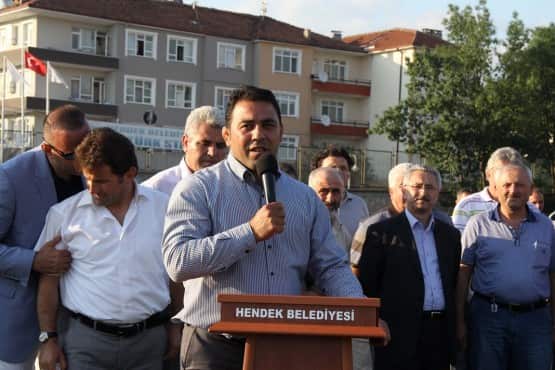 Hendek, sporda farklıdır   Hendek’in sporda durduğu yerin ayrıcalıklı olduğunu yineleyen Başkan İnci,” Federasyon başkanımızdan da ilçemize farklı bakmasını arzuluyoruz. Hendek’i unutmamalarını ve diğer federasyon başkanlarına da hatırlatmalarını istiyoruz.