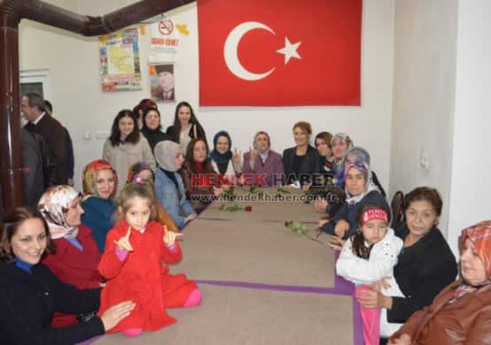 Mhp Hendek İlçe Teşkilatı Gün geçmiyor bir seçim birosu daha faaliyete geçiyor. İlk Seçim Bürosunu Bayraktepe - Yeşiller Mahallesinde yoğun katılımla açtı.