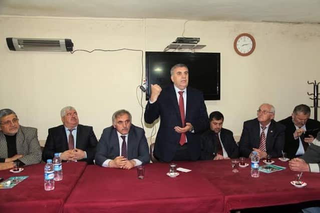 Kazımiye ziyaretinde ise bölgeye müjde verdi: “Seçimlerin ardından Kazımiye Köyü, mahalle statüsüne geçecek. Yapılacak çalışmaların ardından Kazımiye’miz de doğalgaza kavuşacak” dedi.
