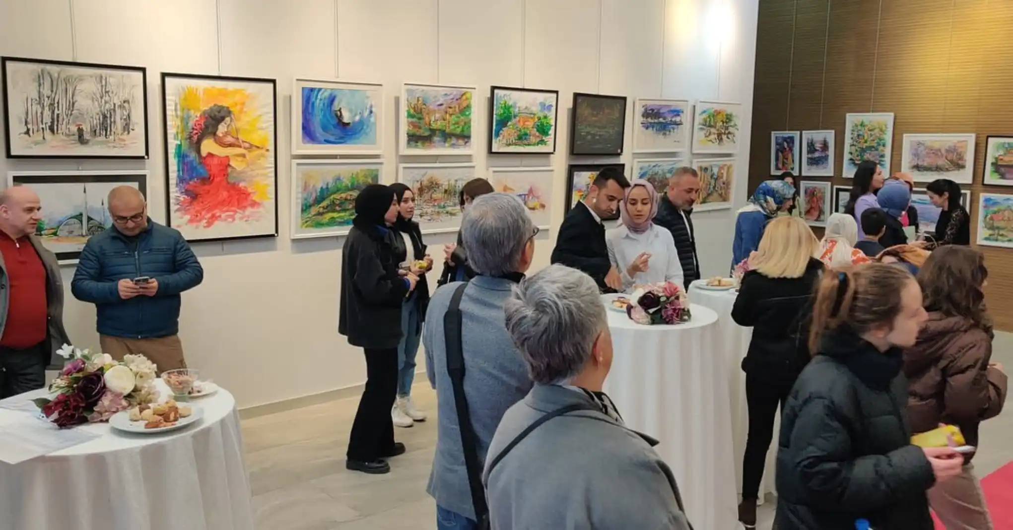 Hendek’te “Şehrin Renkleri’ Resim Sergisi açıldı