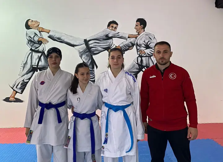 Hendek Karate Takımı Finaller İçin Mindere Çıkıyor