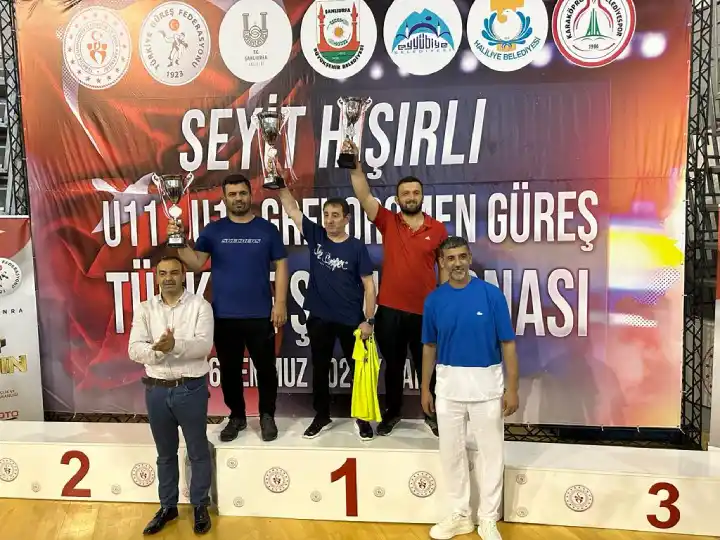 Hendek Olimpik Spor Kulübü  Takım halinde Türkiye Şampiyonu oldu