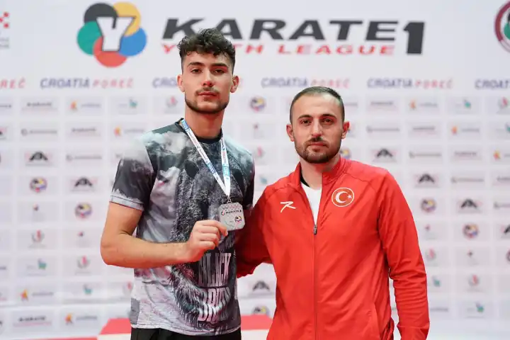 Hendekli Karateci Hırvatistan da ikinci oldu