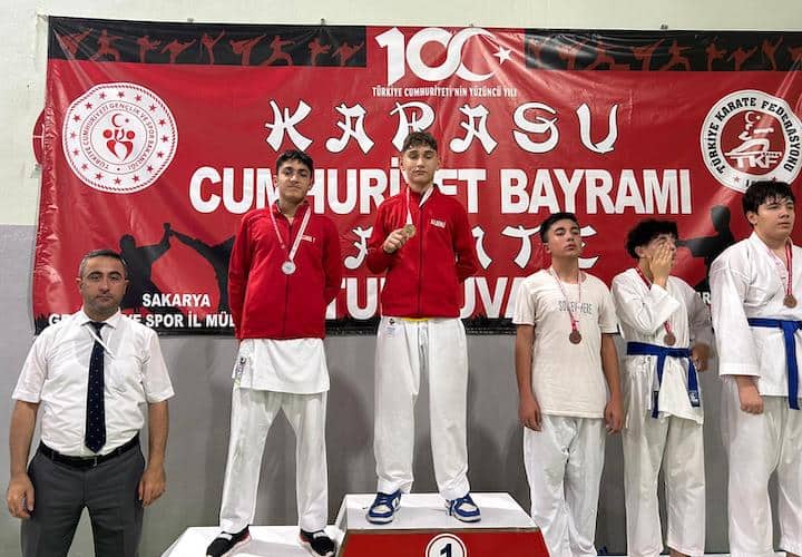 Hendek Karate Takımı 67 Madalya ile Şampiyon-15