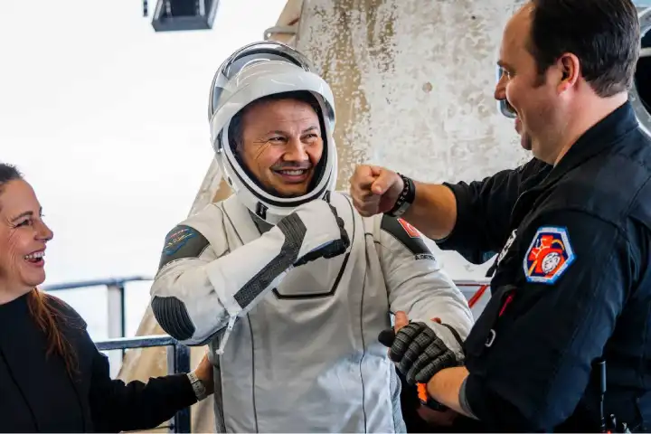 Türk Astronot Alper Gezeravcı Dünya da
