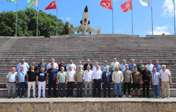 Güreşler Öncesi Hendek Bayraktepe de bir araya geldiler