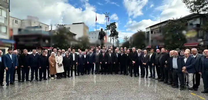 Muhtarlar Günü Hendek Cumhuriyet Meydanında kutlandı