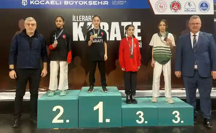 Hendek Karate Spor Kulübü, Kocaeli Karate Ligi'nde Parladı !