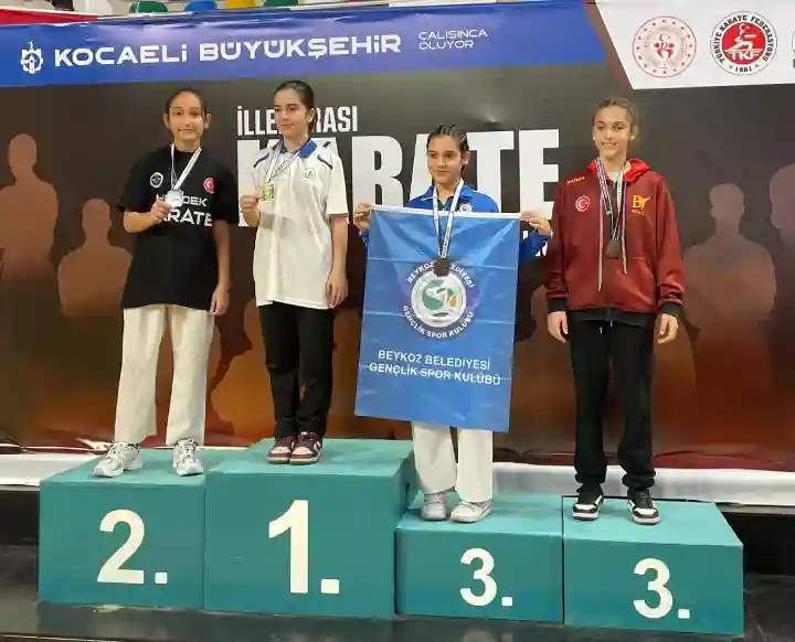 Hendek Karate Spor Kulübü, Kocaeli Karate Ligi'nde Parladi 5