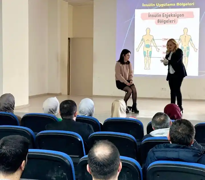 Hendek Ziya Gökalp Ortaokulu Öğretmenlerine Diyabet Eğitimi