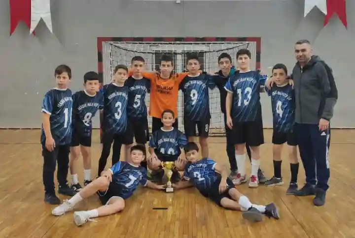 Hendek'te Yıldız Erkekler Futsal İlçe Birinciliği Sona Erdi