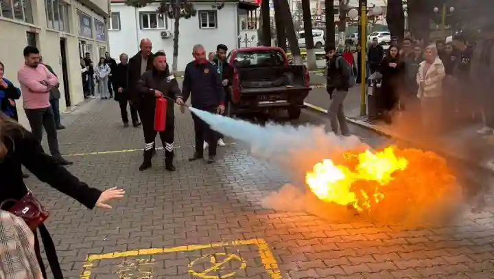 MYO'da Yangın Tatbikatı Gerçekleştirildi