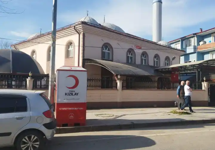 Hendek'te Kızılay’dan Anlamlı Yardım Kampanyası