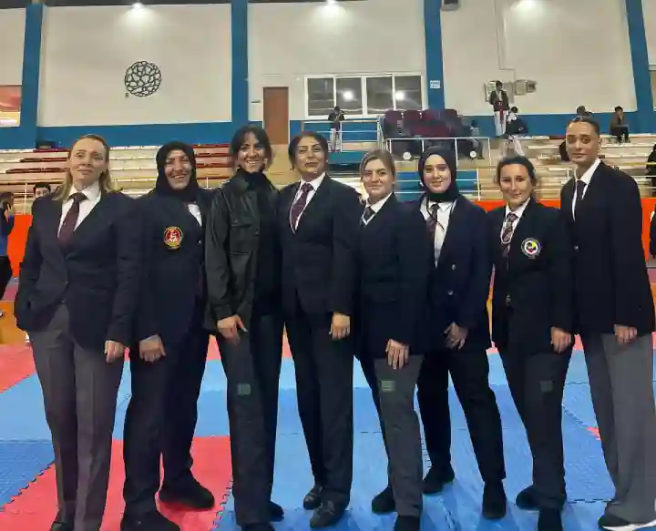 Sakaryalı hakemler Karate İl Müsabakaları’nda görev aldı