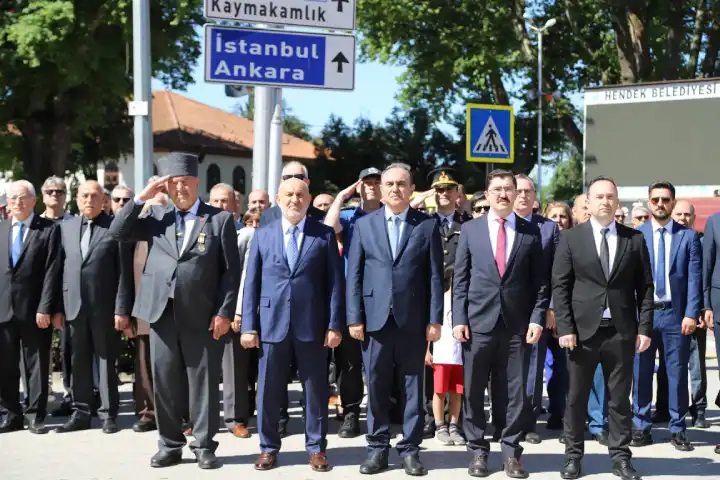  19 Mayıs Hendek’te coşkulu etkinliklerle kutlandı