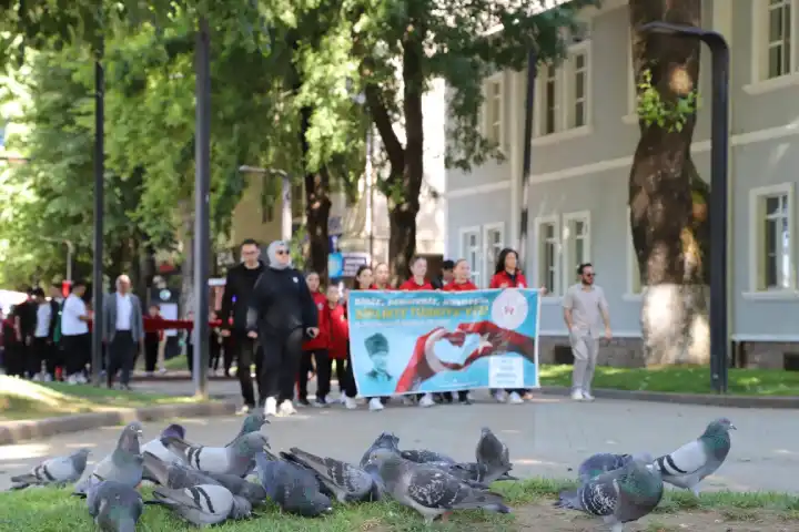  19 Mayıs Hendek’te coşkulu etkinliklerle kutlandı