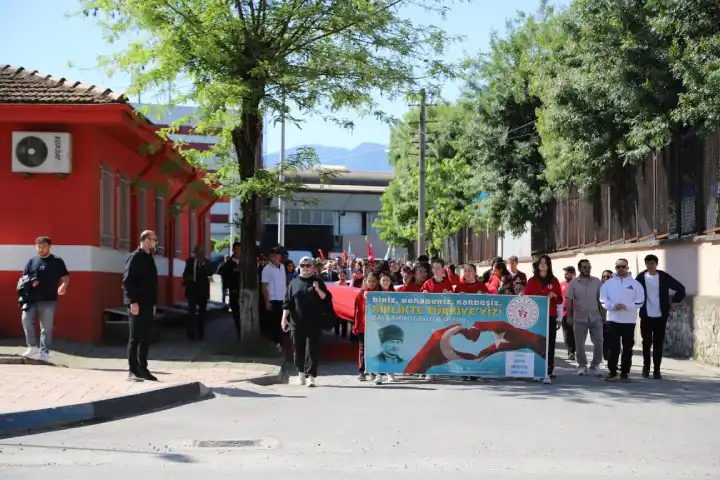  19 Mayıs Hendek’te coşkulu etkinliklerle kutlandı