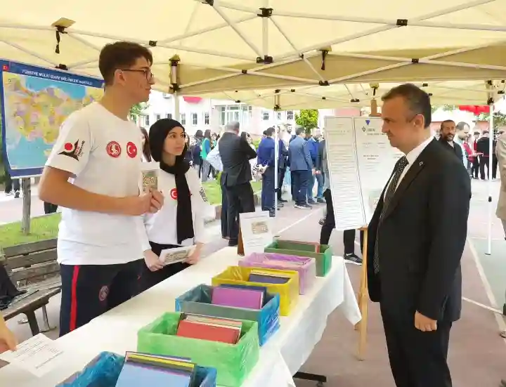 Hendek Atike Hanım da Bilim Fuarı