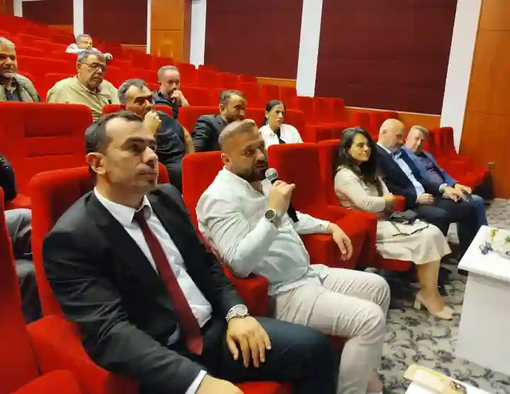 Hendek de "Kurumsal Kapasitenin Güçlendirilmesi" Konferansı Gerçekleştirildi