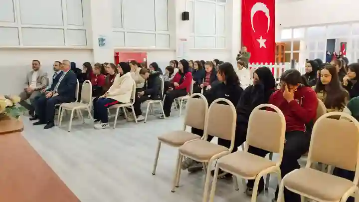 Hendekli Öğrencilere Kariyer Yolculuklarında SUBÜ Desteği