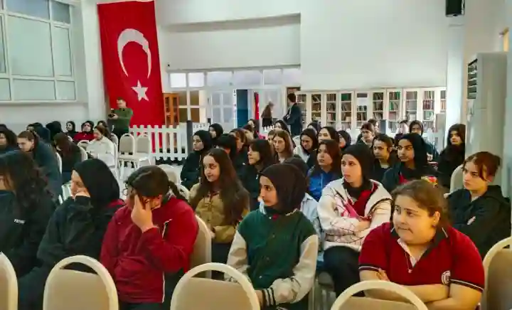 Hendekli Öğrencilere Kariyer Yolculuklarında SUBÜ Desteği