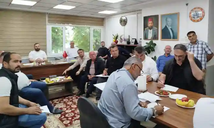 Hendek'te Muhtarlara Kapsamlı Sağlık Eğitimi Verildi