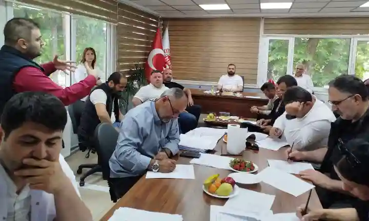 Hendek'te Muhtarlara Kapsamlı Sağlık Eğitimi Verildi