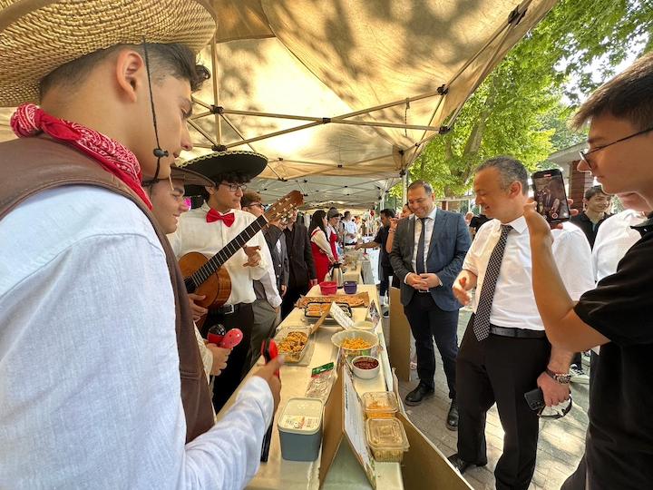 Hendek'te Kültür Sokağı Şenliği ve Kermesi etkinliği gerçekleştirildi