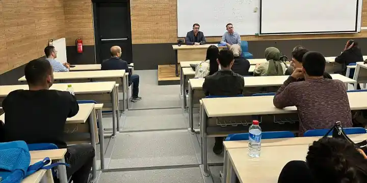  Hendek MYO’da “Elektrik ve Enerji Sektöründe Kariyer” Etkinliği Düzenlendi