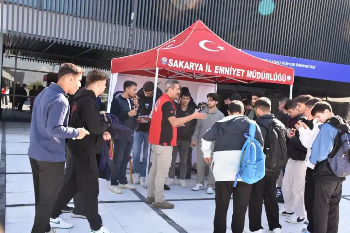 Hendek MYO’da TEM Şube Müdürlüğü bilgilendirmede bulundu