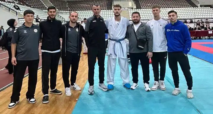 Hendekli Karatecilerden 5 Madalya