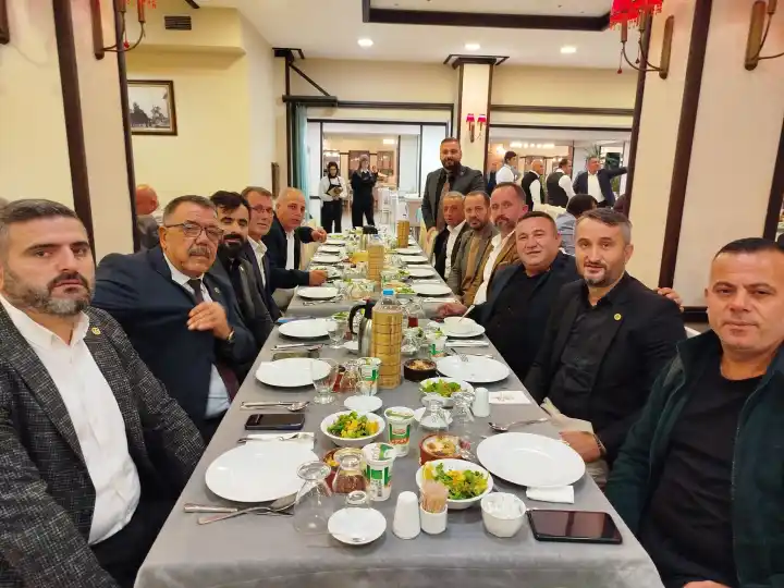 Hendekli Muhtarlar, 19 Ekim Muhtarlar Günü’nde Sakarya’da Buluştu