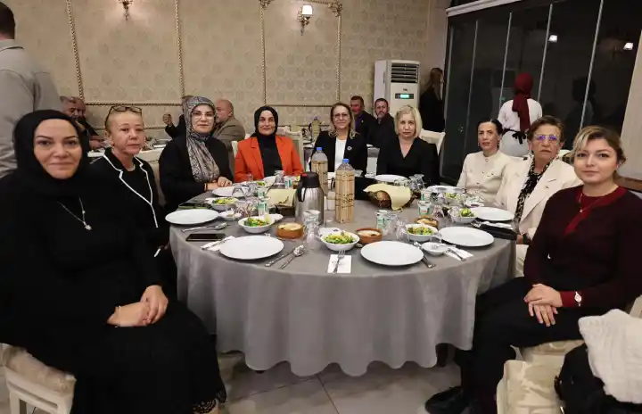 Hendekli Muhtarlar, 19 Ekim Muhtarlar Günü’nde Sakarya’da Buluştu