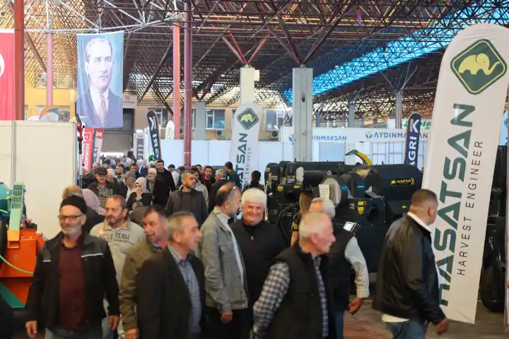 7. Sakarya Tarım ve Hayvancılık Fuarı Hendek'te Kapılarını Açtı