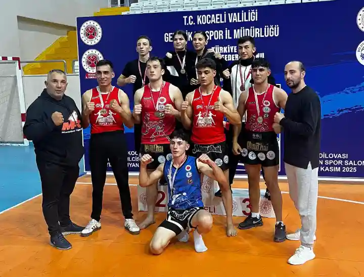 Hendek Muaythai Takımı’ndan Cumhuriyet Kupası’nda Büyük Başarı