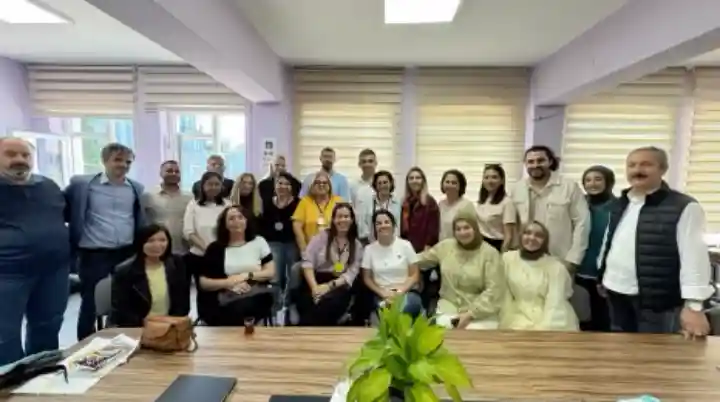 Hendek'te Eğitim Projesiyle Uluslararası Buluşma Gerçekleşti