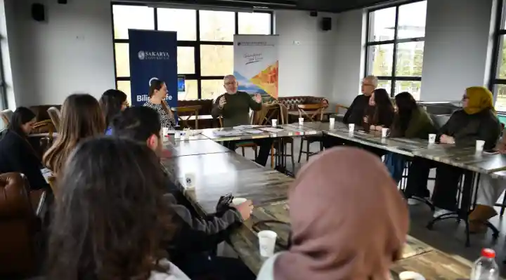 Hendek’teki Hava Kirliliği Öne Çıkan Başlıklardan Biri Oldu