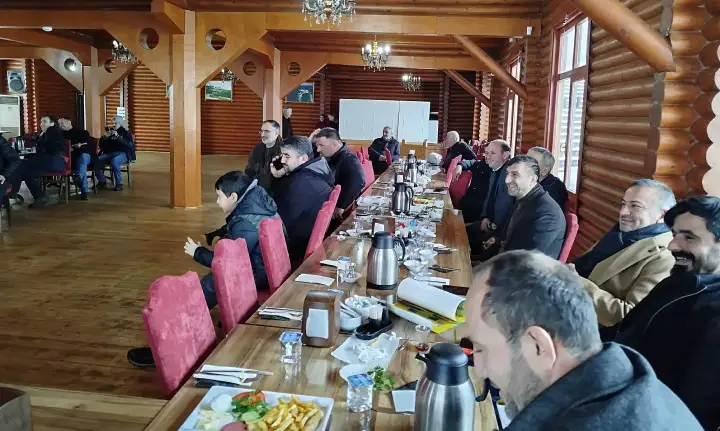 Hendek Muhtarlar Derneği Üyeleriyle bir araya geldi...