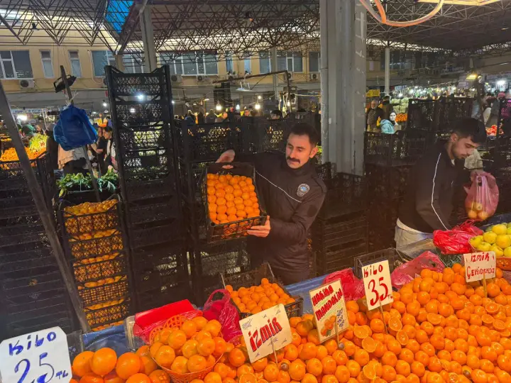 Hendek Zabıtasından Kurallara Uyan Esnafa Teşekkür Belgesi