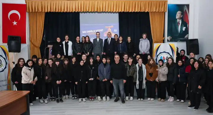 Hendek’te Lise Öğrencilere Bilinçli Su Tüketimi Eğitimi Verildi