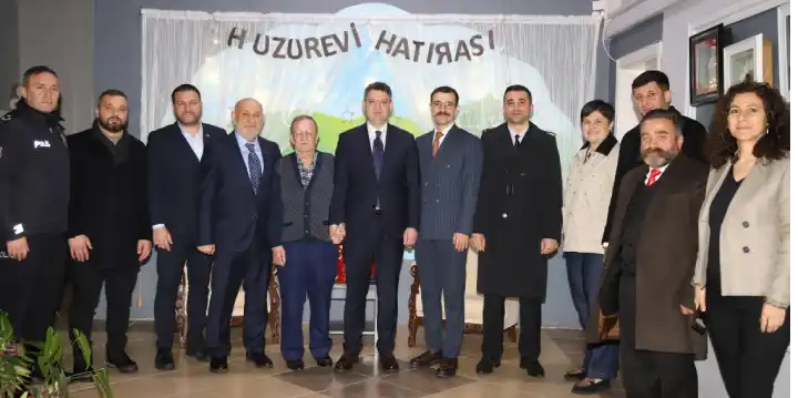 Bayram Sevinci Hendek İlçe Genelinde Paylaşıldı